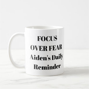 Café Foco sobre a caneca do medo - copo de motivação pe