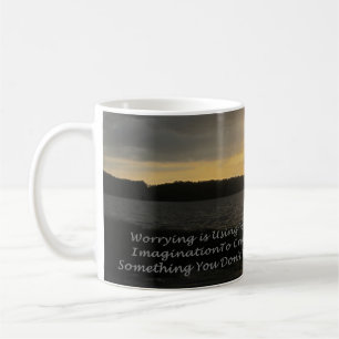 Café Foto do pôr do sol criada em uma caneca de café.