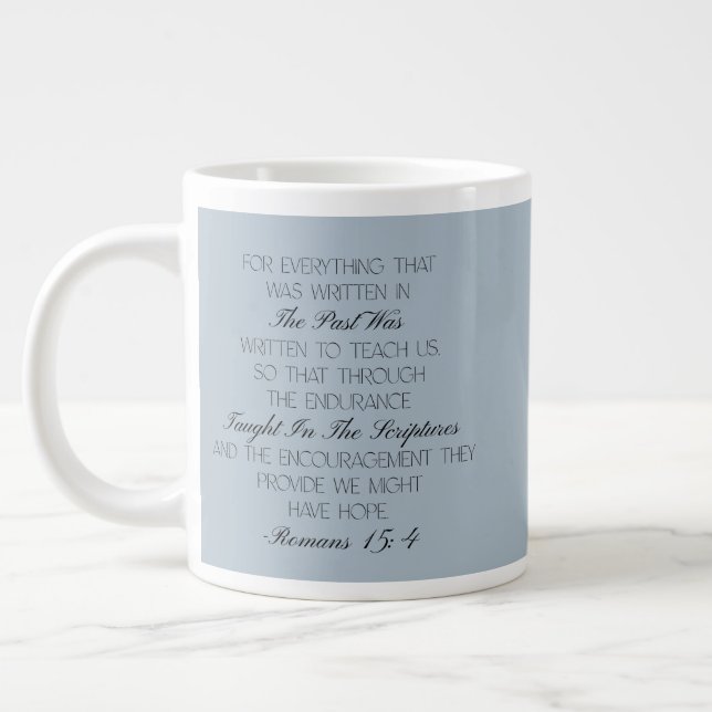 Café Grande Caneca com versículo bíblico de esperança Romanos  (Esquerda)