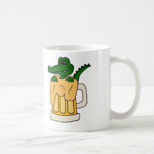 Café Jacaré na caneca de cerveja