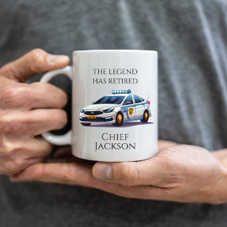Café Legenda: Polícia aposentada personalizou caneca de