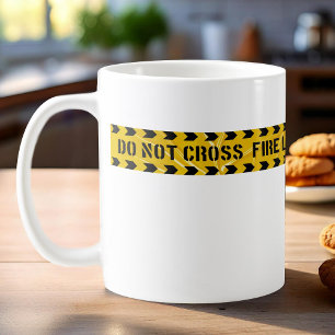 Café Linha de fogo não atravessa faixa amarela, caneca 