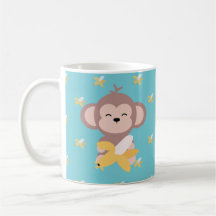 Macaco bonito de Kawaii com caneca da banana