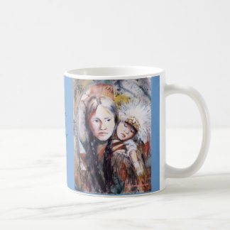 Café Mulher de PMACarlson com uma caneca do chá de