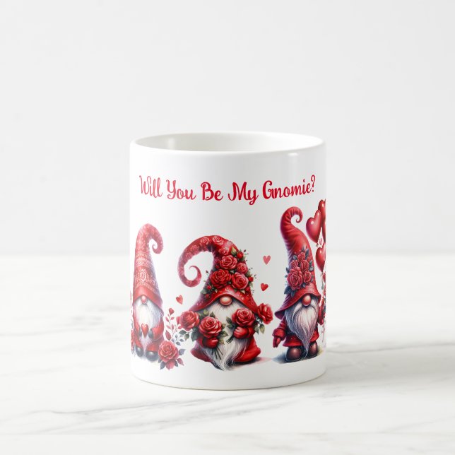 Café Namorados bonitos Gnome com coração e caneca de ba (Centro)