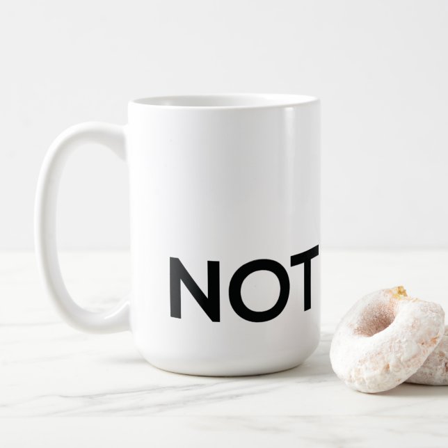 Café Não há vinho nesta caneca de café. (Com Donut)