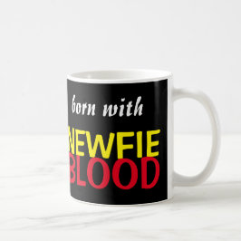 Café Nascer com a caneca do sangue de Newfie
