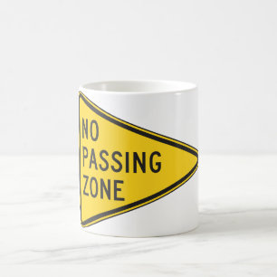 Café Nenhuma caneca de passagem da zona