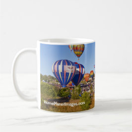 Café O balão de Reno compete a caneca