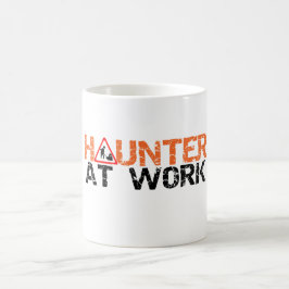 Café O Dia das Bruxas Haunter na caneca de decoração