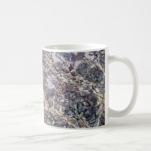 Café Pedras do mar na caneca branca clássica de fotogra (Direita)