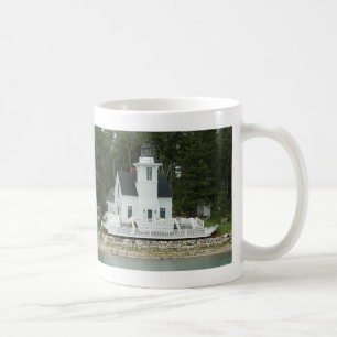 Café Rua de Farol da Ilha redonda. Caneca do rio Maria