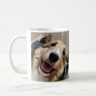 Café Uma caneca de cachorro muito fofa
