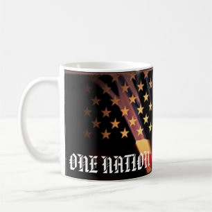 Café Uma caneca de independência patriótica em 4 de jul