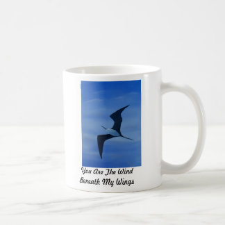 Café Vento abaixo de minha caneca das asas