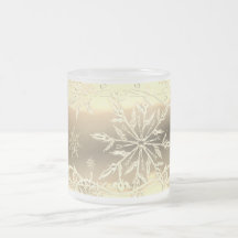 Dourada caneca fosco com floco de neve
