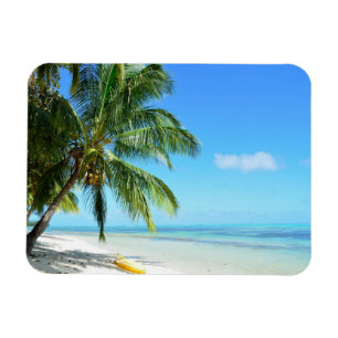 Caiaque amarelo em um ímã retangular da praia