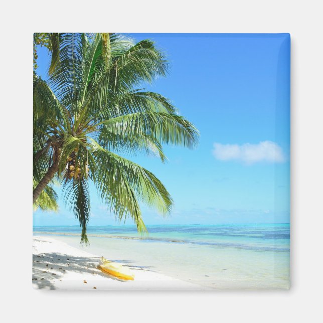 Caiaque amarelo num imã de praia de areia branca (Frente)