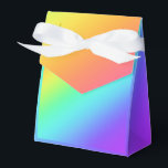 Caixa de Favor com Gradiente de Arco-íris Brilhant<br><div class="desc">Lindo e colorido! Esta estampa alegre é perfeita para suas roupas coloridas, acessórios para casa, presentes e acessórios no Zazzle!
Desenhado no lindo estado de Washington, EUA, por um artista independente.</div>