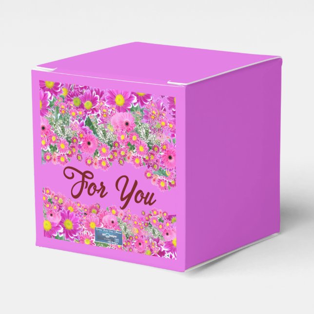 Caixa de Favor Cube (Mistura de Flor Rosa) RFPMDes (Frente)