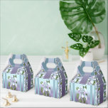 Caixa de Favor da Flor Smeraldo<br><div class="desc">A FLOR do meu Mundo Roxo : a Flor Smeraldo Mítica (com suas folhas muito particulares... ) De acordo com uma antiga lenda italiana, essa flor imaginária simboliza um amor secreto não confessado por medo de ser rejeitado. É o tema de uma música do meu Grupo K-pop global favorito :...</div>
