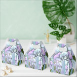 Caixa de Favor da Flor Smeraldo<br><div class="desc">A FLOR do meu Mundo Roxo : a Flor Smeraldo Mítica (com suas folhas muito particulares... ) De acordo com uma antiga lenda italiana, essa flor imaginária simboliza um amor secreto não confessado por causa do medo de ser rejeitado. É o tema de uma música do meu Grupo K-pop global...</div>