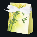 Caixa de Favor do Partido Floral Impressão<br><div class="desc">A caixa de favoritos do partido é mostrada em uma adorável impressão de fotos de freesias amarelas. Personalize este item e adicione seu próprio texto. Impressão de ações</div>