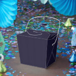 Caixa de Favor Personalizável Azul Marinho Simples<br><div class="desc">Torne seu evento inesquecível com estas caixas de favor personalizáveis azuis marinho. Seu design simples e atraente adiciona elegância a qualquer ocasião - casamentos,  festas ou reuniões corporativas. Personalize com nomes,  datas ou mensagens para criar um souvenir único. Ideal para pequenos presentes,  presentes ou agradecimentos.</div>