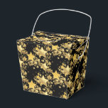 Caixa de Favoritos do Partido Dourado às Estrelas<br><div class="desc">Caixa de favores do partido mostrada em impressão de estrelas de ouro festivas. Preto Colorido Personalize este item ou comprar como está. Imagem do stock</div>