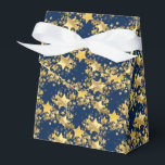 Caixa de Favoritos do Partido Dourado às Estrelas<br><div class="desc">Caixa de favores do partido mostrada em impressão de estrelas de ouro festivas. Azul de Marinho de cor Personalize este item ou comprar como está. Imagem do stock</div>