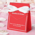 Caixa de Favoritos do Tratado de Parte<br><div class="desc">Esta caixa de favoritos é mostrada em uma elegante cor vermelha e branca. Personalize este item e altere o texto do exemplo para o seu. Dica: Apenas adicione as guloseimas de excelente e adicione uma fita festiva.</div>
