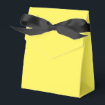 Caixa de Favoritos Estilo Tenda Amarelo<br><div class="desc">Caixa de Favoritos Estilo Tenda Personalizável Mostrada com um fundo de cor amarela alegre e laço preto. Selecione as cores da caixa de fundo e uma das 4 cores do laço. Personalizável. Use meu design ou envie sua(s) foto(s) arte ou logotipos. Adicione texto, altere o estilo da fonte de cor...</div>