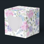 Caixa de Guloseimas de Festa com Impressão de Hort<br><div class="desc">Caixa de lembrancinha é mostrada com uma estampa floral de hortênsias.</div>