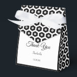 Caixa de Lembrança de Festa Preto e Branco Elegant<br><div class="desc">Caixa de Lembrança de Festa Preto e Branco Chic.</div>