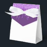 Caixa de Presente da Festa Glitter Drip<br><div class="desc">A caixa de favor de festa é mostrada com uma impressão de brilho falso roxo na aba frontal. 
Perfeita para dar presentes. Personalize este item ou compre como está.
Dica: Basta adicionar seus ótimos presentes e adicionar um laço fofo.




Impressão Licenciada</div>