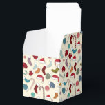 Caixa de presente de Natal decorada, embalagem de<br><div class="desc">Salve o papel de empacotamento e use esta pequena caixa de presentes.</div>