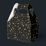 Caixa de Presentes Estrelas Estão Fora<br><div class="desc">Caixa de presentes de festa é mostrada em uma estampa de estrelas pretas e douradas.
Personalize este item ou compre como está.




Imagem Licenciada</div>