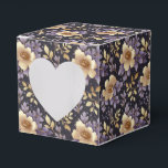 Caixa de Tratamento de Favor Floral<br><div class="desc">A caixa de tratamento favorita do partido é mostrada com um adorável impressão floral multicolorido roxo. Personalize este item ou comprar como está. Dica: Apenas adicione as guloseimas de excelente e adicione uma fita festiva. Imagem licenciada</div>