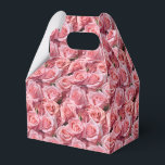Caixa de Tratamento do Impressão de Rosas Rosa<br><div class="desc">A caixa de favoritos da festa é mostrada com uma adorável impressão floral de rosas rosa. Personalize este item ou comprar como está. Dica: Apenas adicione as guloseimas de excelente e adicione uma fita festiva. Imagem licenciada</div>