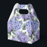 Caixa de Tratamento do Partido da Impressão Hydran<br><div class="desc">A caixa de favor do partido é mostrada com um impressão floral hydrangea. Personalize este item ou comprar como está. Dica: Apenas adicione as guloseimas de excelente e adicione uma fita festiva. Imagem licenciada</div>