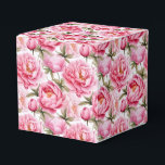 Caixa de Tratamento do Partido Impressão das Peôni<br><div class="desc">A caixa de favoritos do partido é mostrada com um adorável impressão floral de peões cor-de-rosa. Personalize este item ou comprar como está. Dica: Apenas adicione as guloseimas de excelente e adicione uma fita festiva. Imagem licenciada</div>