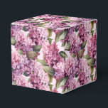 Caixa de Tratamento do Partido Impressão Lilacs<br><div class="desc">A caixa de favor do partido é mostrada com um impressão floral de lilases. Personalize este item ou comprar como está. Dica: Apenas adicione as guloseimas de excelente e adicione uma fita festiva. Imagem licenciada</div>
