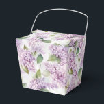 Caixa de Tratamento do Partido Impressão Lilacs<br><div class="desc">A caixa de favor do partido é mostrada com um impressão floral de lilases. Personalize este item ou comprar como está. Dica: Apenas adicione as guloseimas de excelente e adicione uma fita festiva. Imagem licenciada</div>