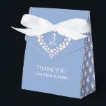 Caixinha De Lembrancinhas 3 anos Cardíaco de núpcias de cristal obrigado voc<br><div class="desc">Obrigado de festa de aniversário de casamento de cristal. Personalize com seu nome. Excelente de adicionar um toque de festas personalizadas de 3.º aniversário de casamento, festas de janto e reuniões informais. Embalagens de presentes ideais para favores ou para colocar em mesas jantas de recepção ou mesas de festas cheias...</div>