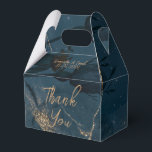 Caixinha De Lembrancinhas Azul Elegante e Dourado<br><div class="desc">Flores bonito e ouro espirram sobre um fundo azul escuro. Personalize o texto com apenas alguns cliques.</div>