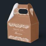 Caixinha De Lembrancinhas Azulejo de argila Talavera Espanhola Festa de Casa<br><div class="desc">Todos amam uma festa! Esta coleção é uma mistura deslumbrante de elegância e patrimônio cultural, inspirada nos padrões tradicionais de azulejos de argila Talavera mexicanos. A borda floral terracota de laranja queimada terrosa exala sofisticação e um toque de charme festivo, tornando-a perfeita para sua celebração inspirada em espanhol ou mexicano....</div>