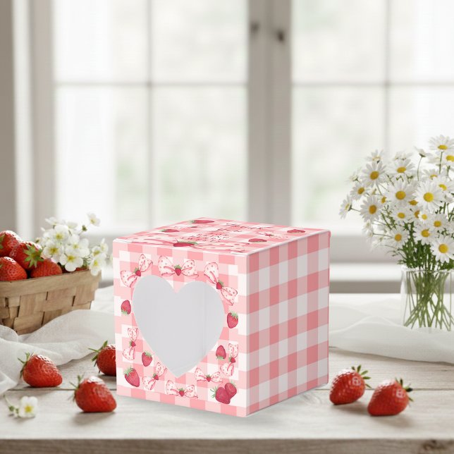 Caixinha De Lembrancinhas Berry First Birthday Red Gingham Bows Square (Berry First Birthday Red Gingham Bows Square Favor Boxes - Heart 2x2x2)