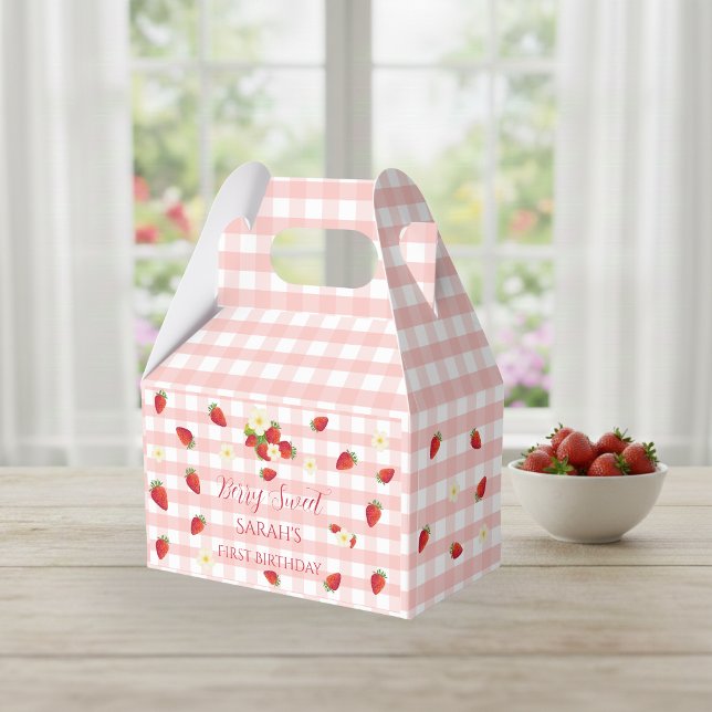 Caixinha De Lembrancinhas Berry Sweet Strawberry 1st Birthday Party Gift  (Berry Sweet Strawberry 1st Birthday Party Gift Favor Boxes)