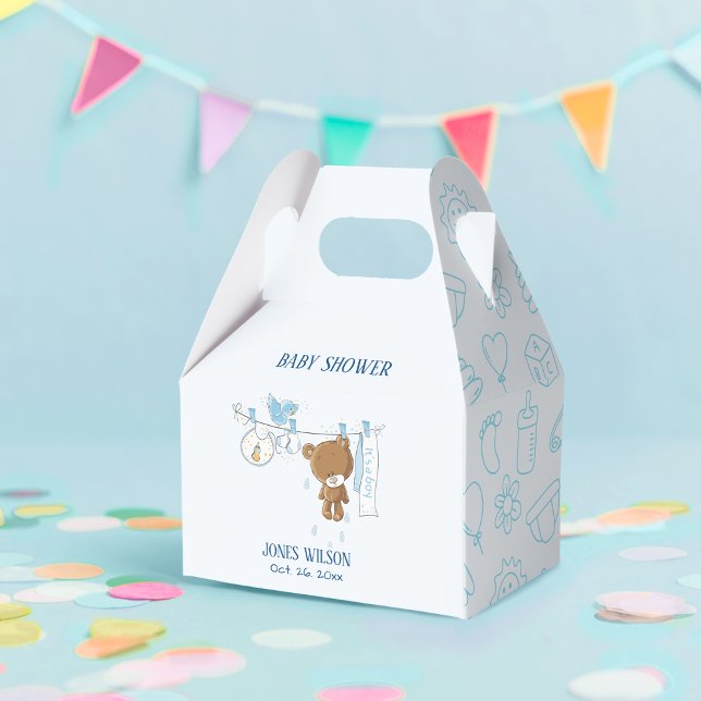 Caixinha De Lembrancinhas Blue Boy Clothesline está pendurado no Chá de fral (Criador carregado)