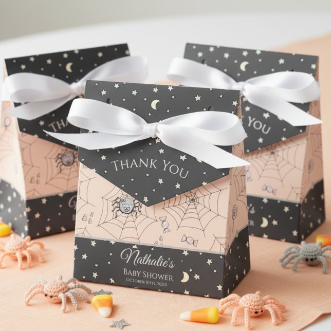 Caixinha De Lembrancinhas Bonita Menina Morde Halloween e Queda (Spooky Cute Baby Spiders Halloween Baby Shower Thank You Favor Boxes in Gender Neutral Pastel Orange)